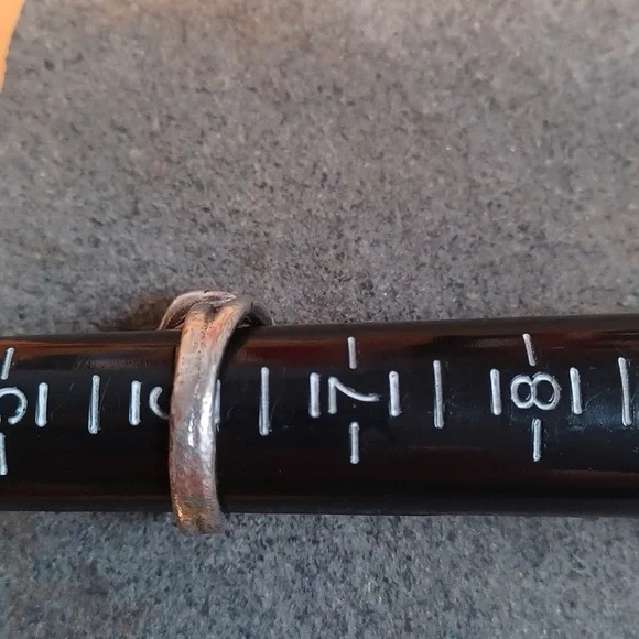 Handmade Sterling Silver ring - Picture 5 of 5